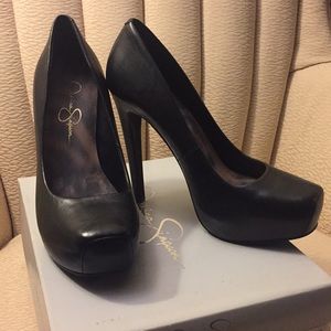 Jessica Simpson "JS-Landy" black leather pumps